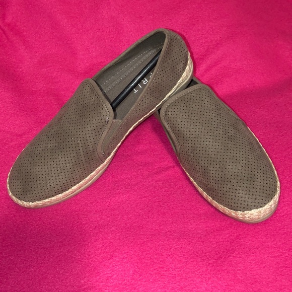 NEW! Women’s ESPRIT Erika Perf Shoe - Picture 3 of 7